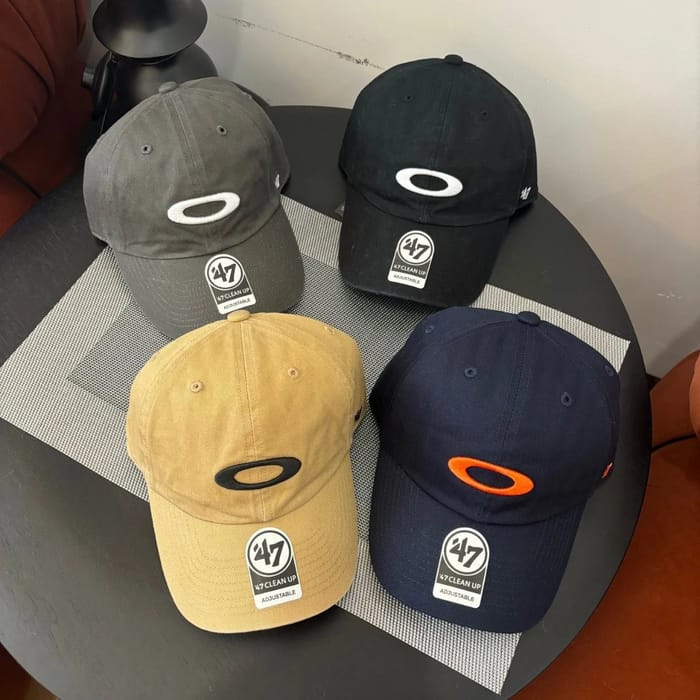 Oakley Clean Up Adjustable Baseball Cap Tan